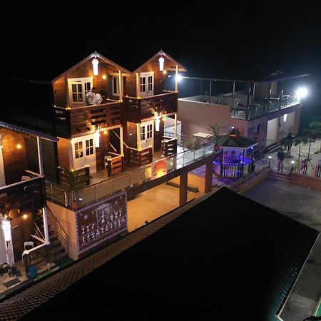 אליבג Coastal Bay Inn מראה חיצוני תמונה