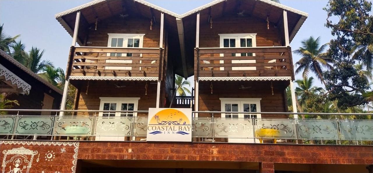 אליבג Coastal Bay Inn מראה חיצוני תמונה